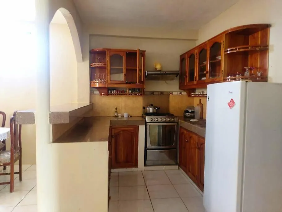 Departamento En Alquiler El Eden פורטו איורה